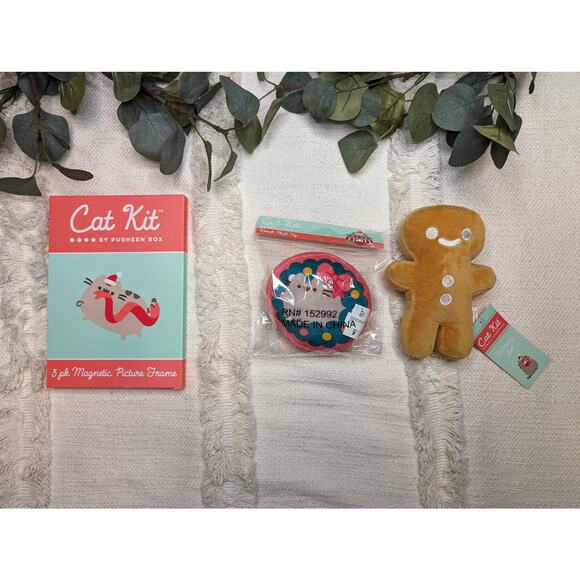 Pusheen Christmas Cat Bundle - Picture 1 of 3